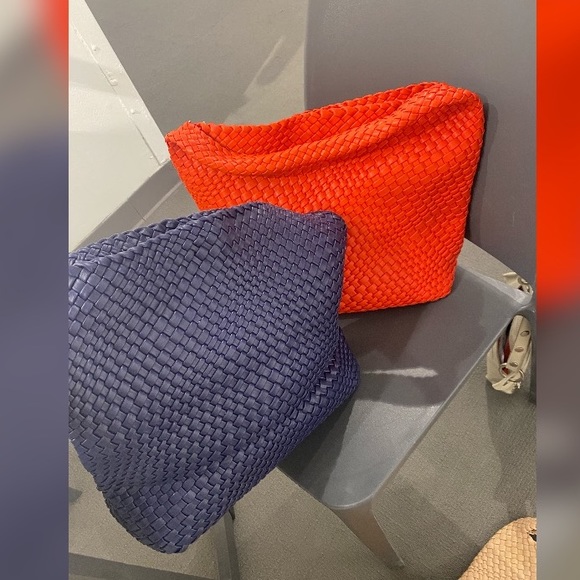 Vegan leather woven intrecciato bag - Picture 3 of 6